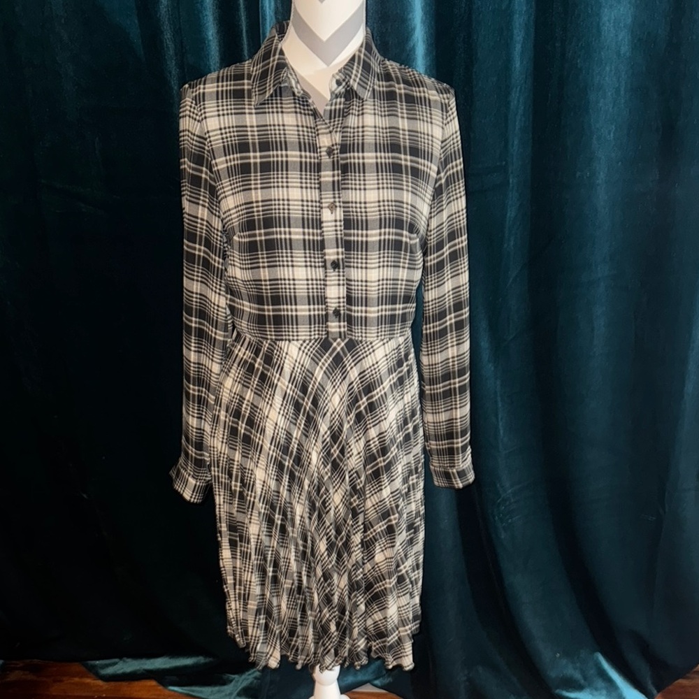 Black and Tan Plaid Half Button-Up/ Half Pleated Dress by Banana Republic Size 8